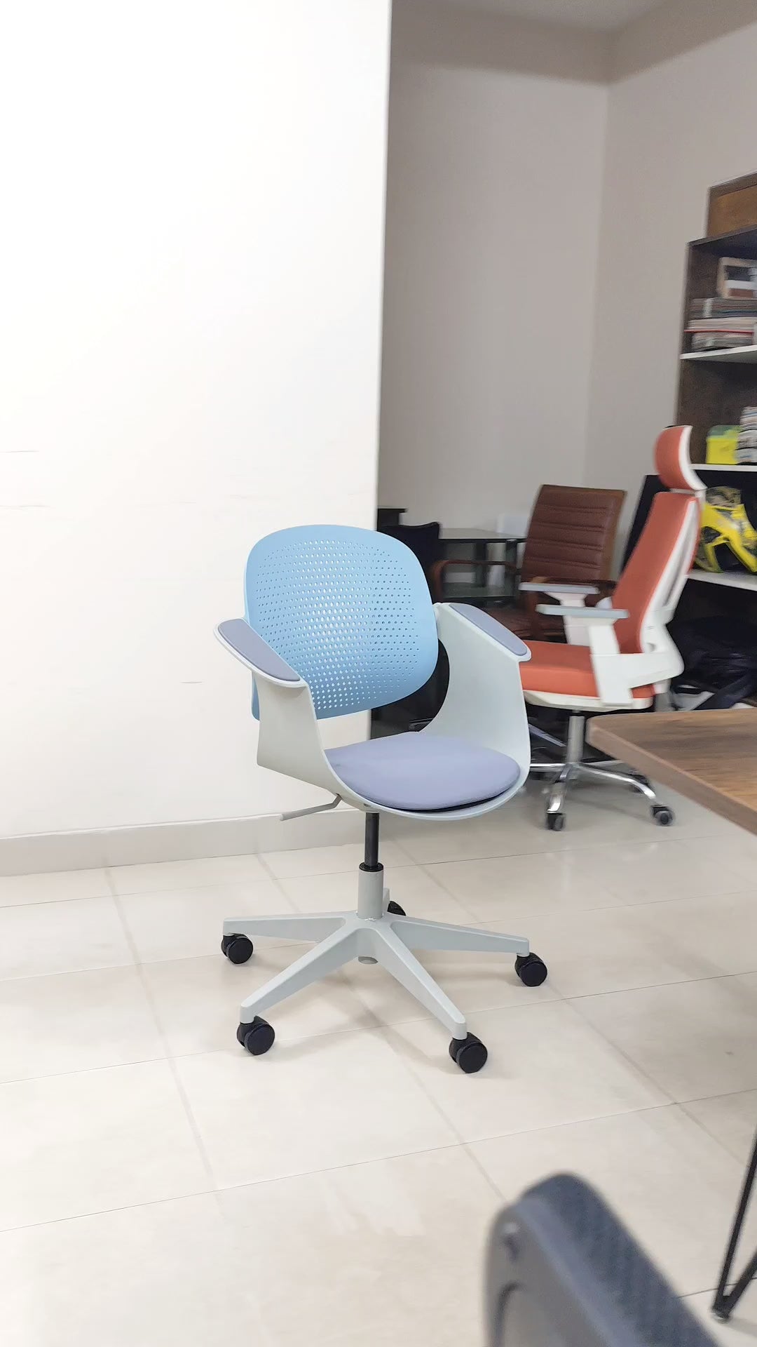 Erhan Chair | BFS072