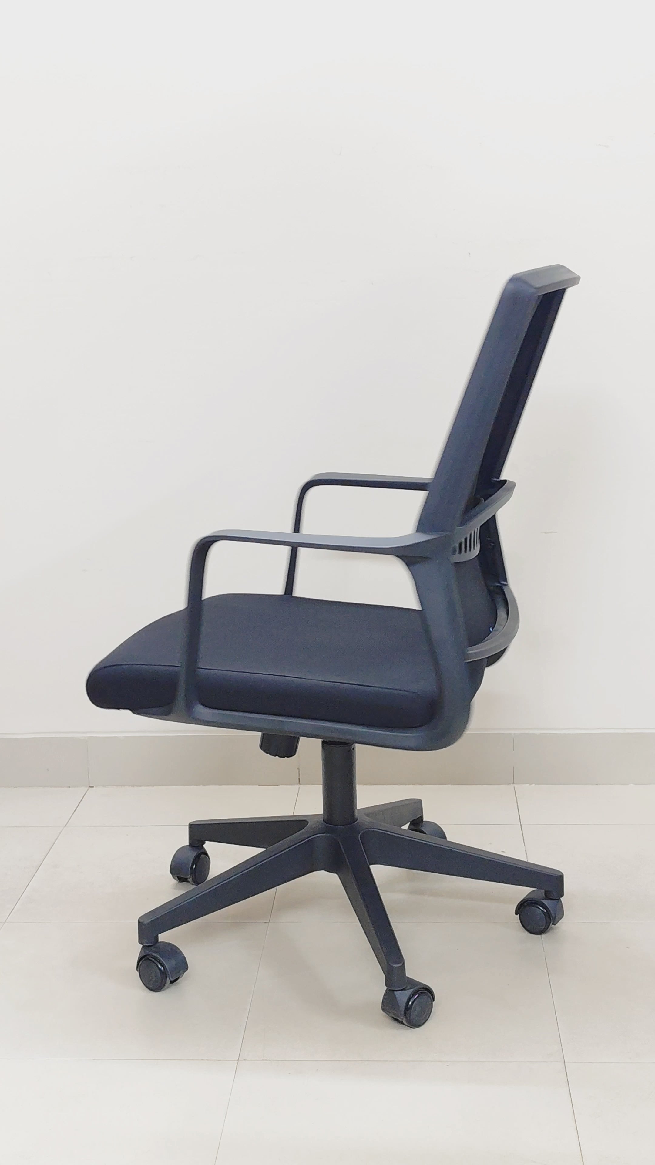 Neera - Office Chair | BFS068